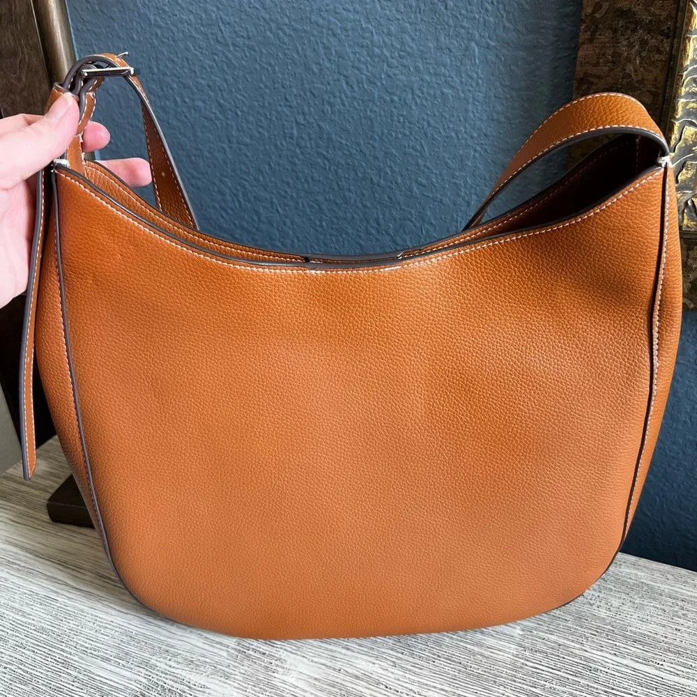 Vera Bradley chic tan